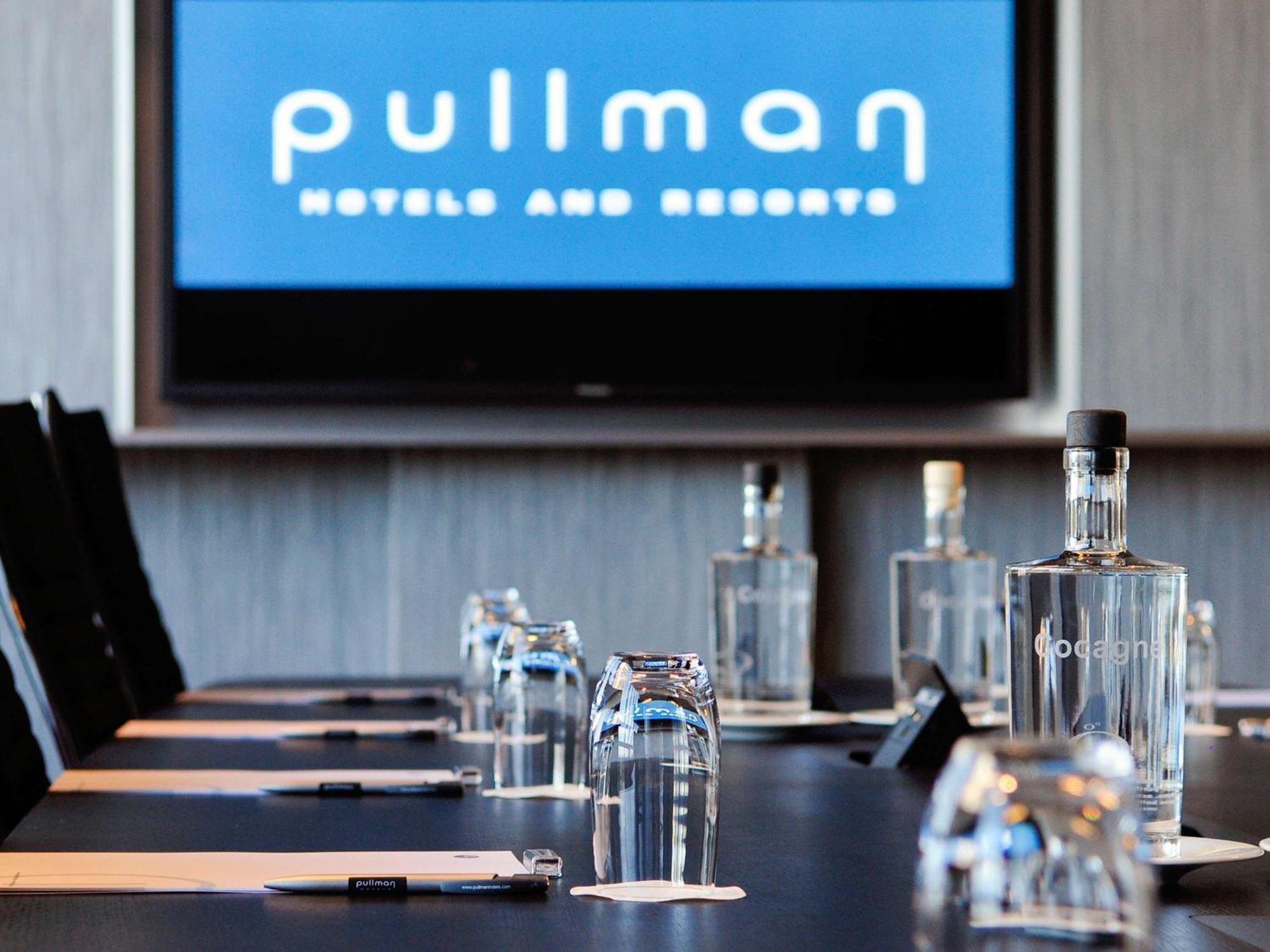 Hotel Pullman Eindhoven Cocagne Esterno foto